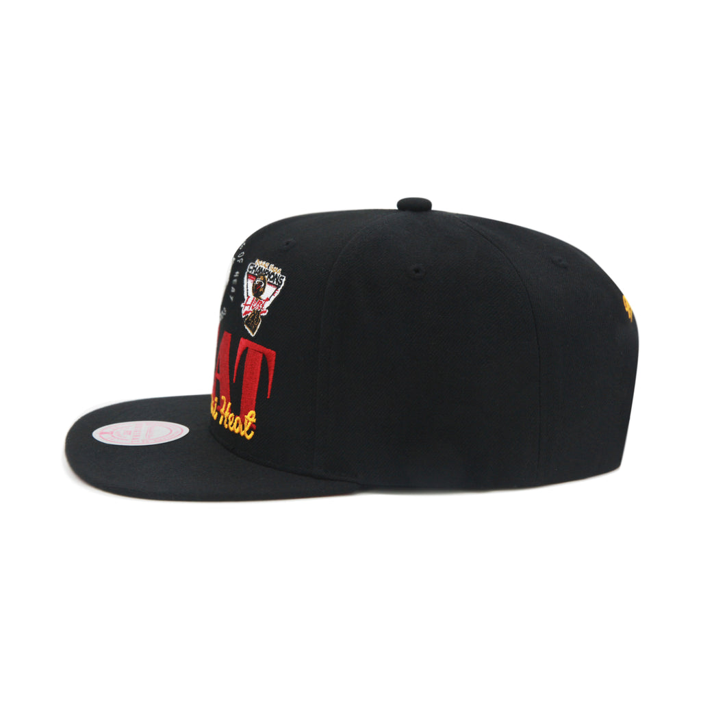 Miami Heat Black Mitchell & Ness Reframe Retro Snapback Hat