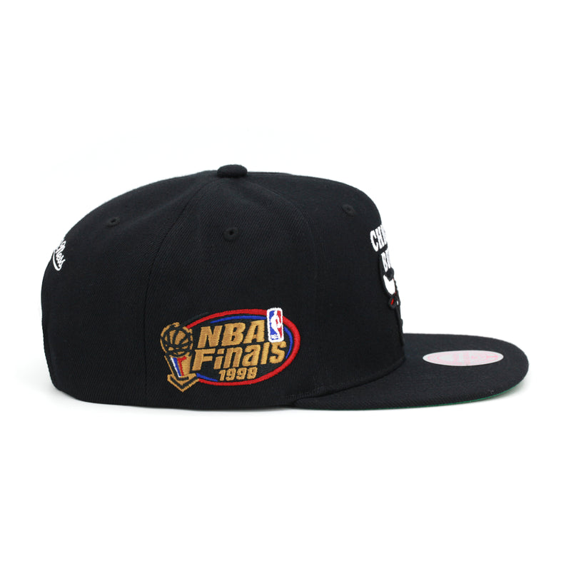 Mitchell & Ness Chicago Bulls 1998 NBA Champions Snapback Hat, Black, Size