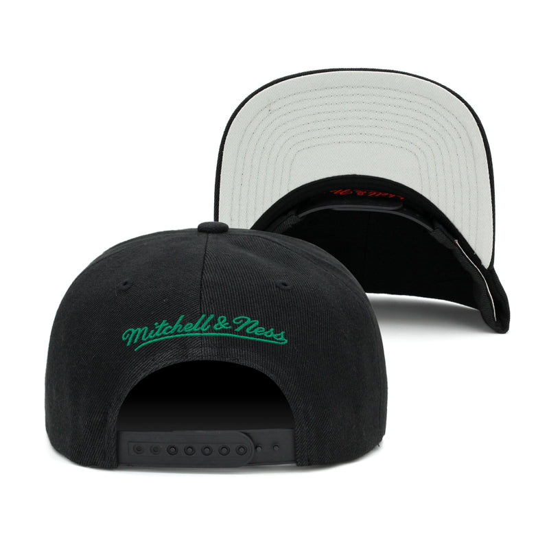 Boston Celtics Mitchell & Ness NBA Core Basic Snapback Hat Black