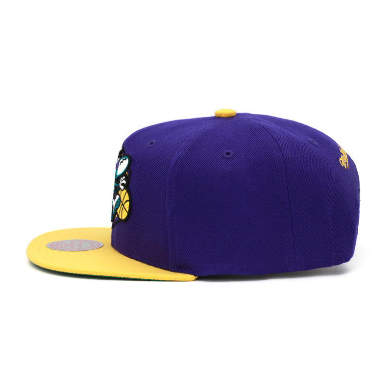Mitchell & Ness Charlotte (New Orleans) Hornets Core Basic Snapback Hat  Adjustable Cap - Purple/Yellow
