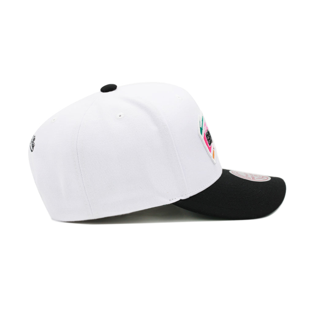 San Antonio Spurs White Mitchell & Ness NBA Team 2 Tone 2.0 Pro Snapback Hat
