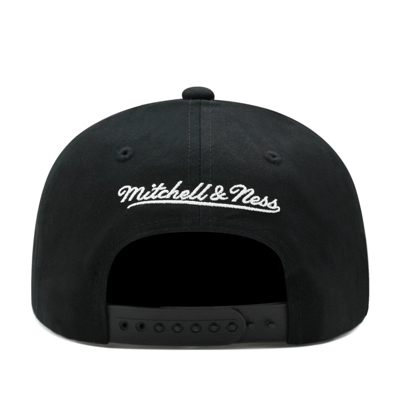 Inter Miami CF Black Mitchell & Ness Low Profile Precurved Snapback Hat