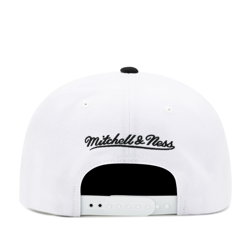 San Antonio Spurs White Mitchell & Ness NBA Team 2 Tone 2.0 Pro Snapback Hat
