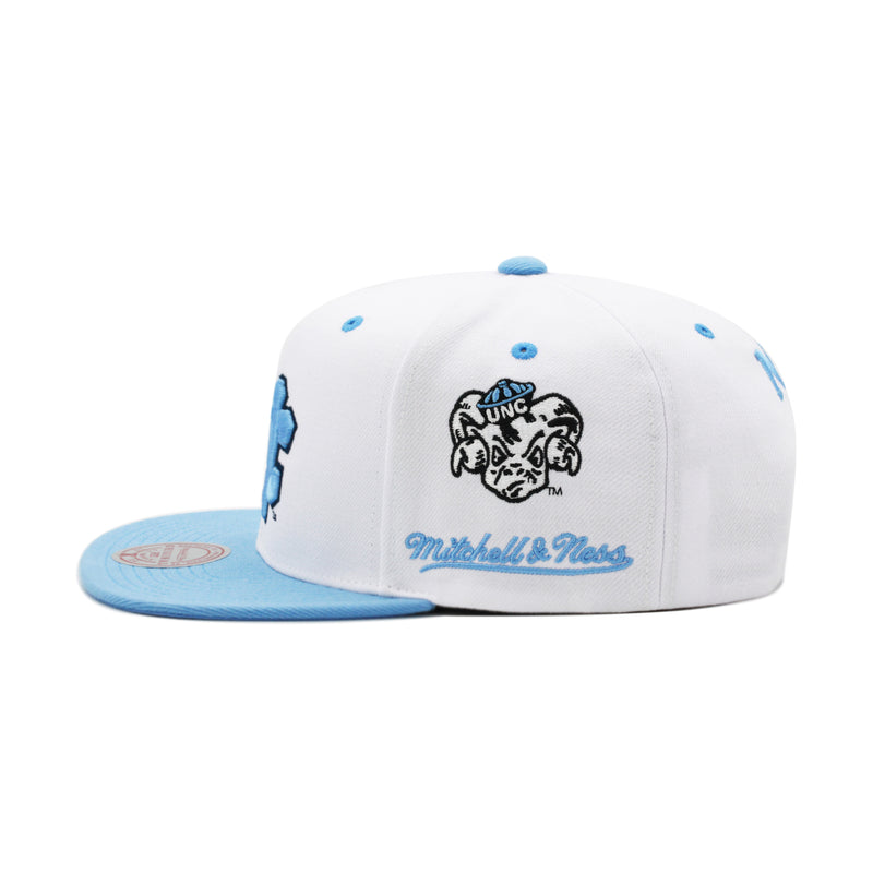 North Carolina Tar Heels White Mitchell & Ness Champ City Snapback Hat