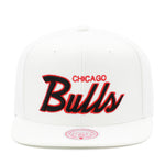 Chicago Bulls White Mitchell & Ness NBA Script Snapback Hat