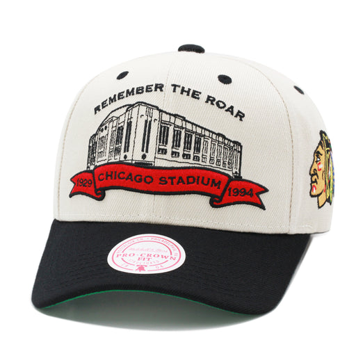 Chicago Blackhawks Vintage Cream Mitchell & Ness Stadium Pro Crown Snapback Hat
