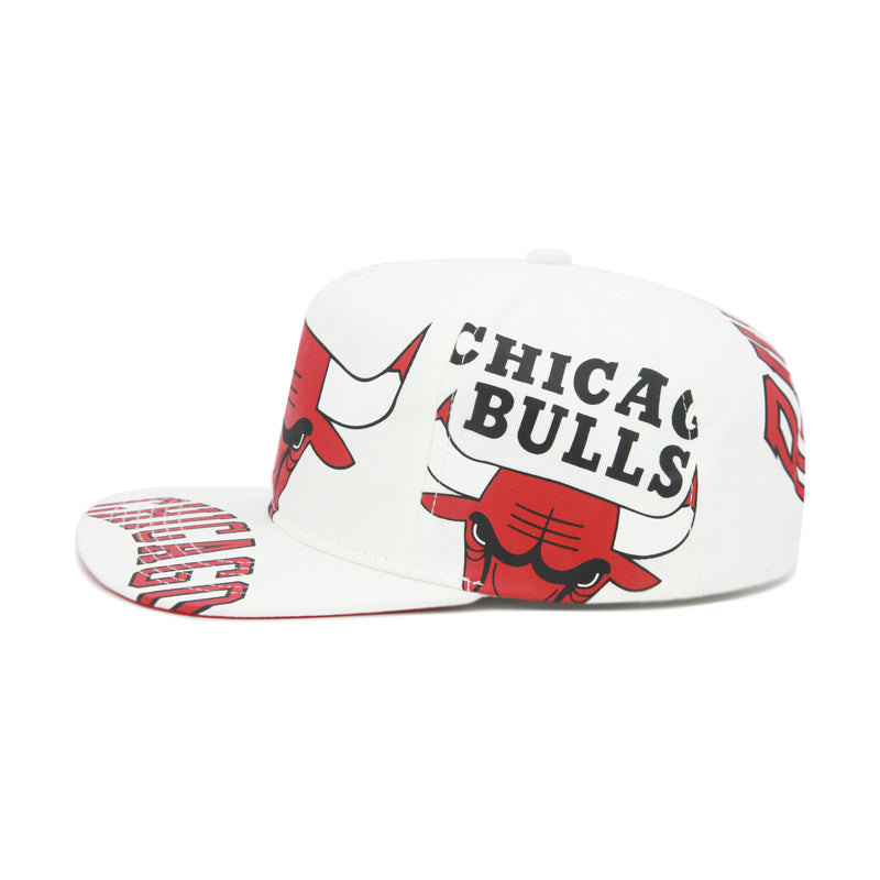 Chicago Bulls White Mitchell & Ness In Your Face Snapback Hat