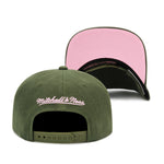 Chicago Bulls Olive Pink Bottom Mitchell & Ness Snapback Hat