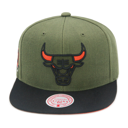 Chicago Bulls Olive Mitchell & Ness NBA 40th Anniversary Snapback Hat