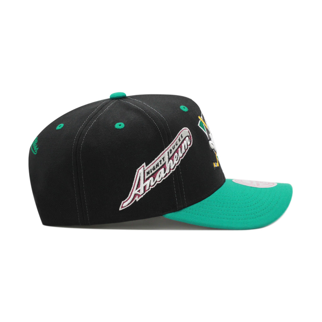 Anaheim Ducks Black Vintage Mitchell & Ness NHL Overbite Pro Snapback