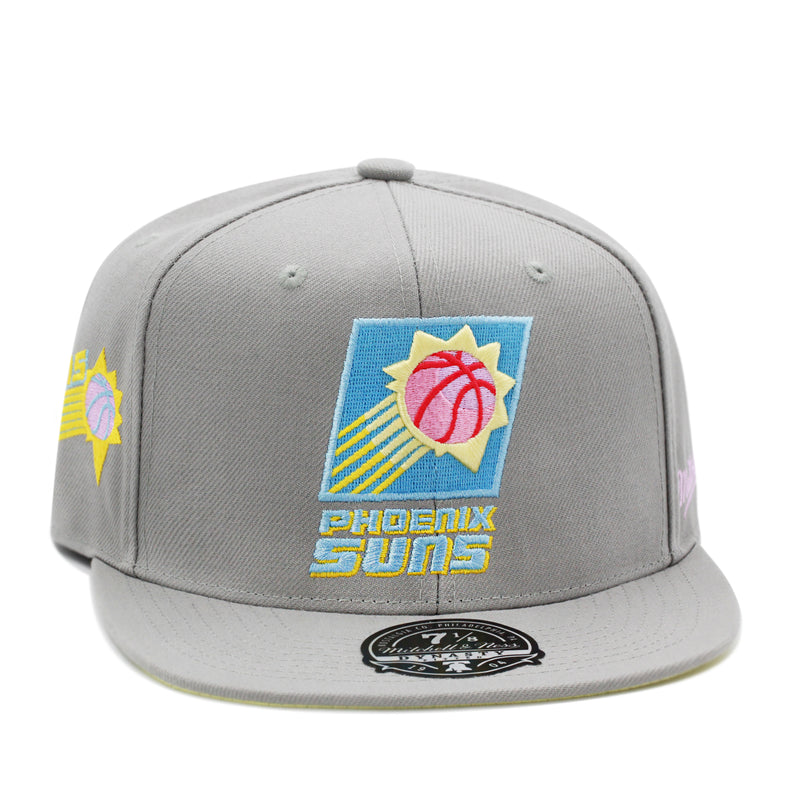 Phoenix Suns Mitchell & Ness Fitted Hat Grey