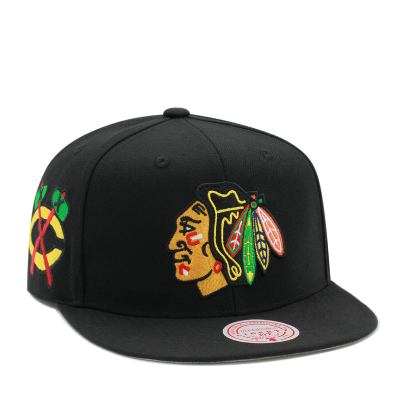 Chicago Blackhawks Black Mitchell & Ness Side Patch Snapback Hat