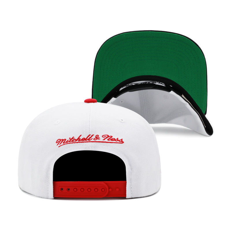 Chicago Bulls White Mitchell & Ness All Starz Snapback Hat