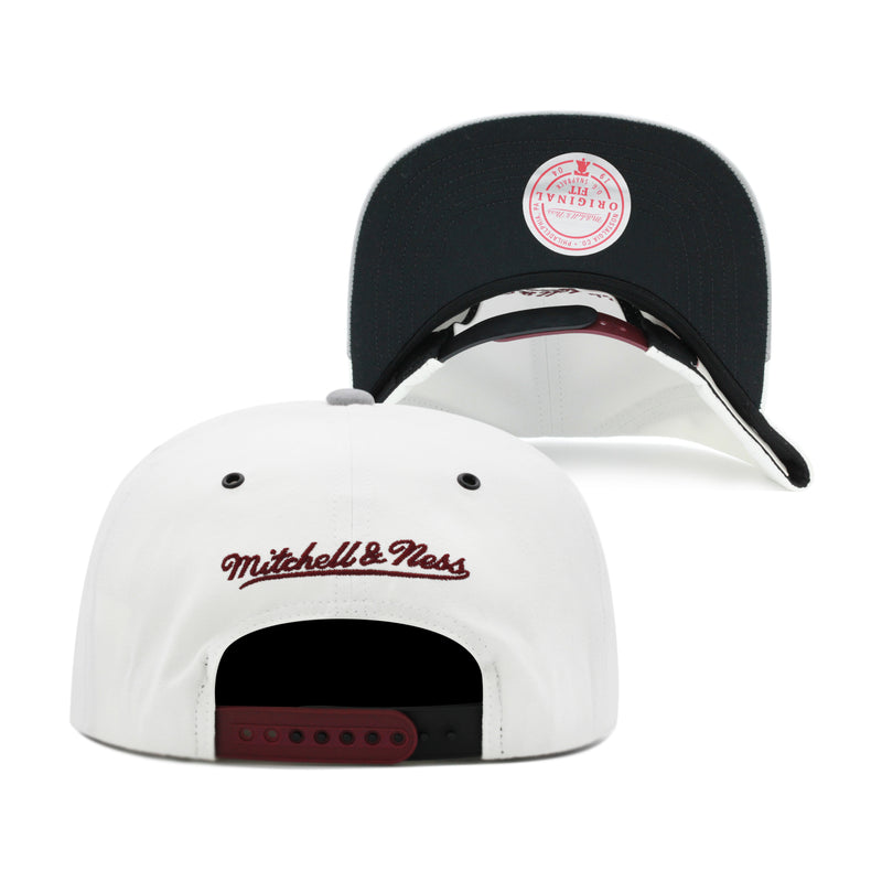 Chicago Bulls White/Silver Jordan 4 Mitchell & Ness Day 4 Snapback Hat