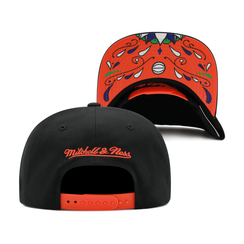 Phoenix Suns Black Mitchell & Ness Sugar Skull Snapback Hat