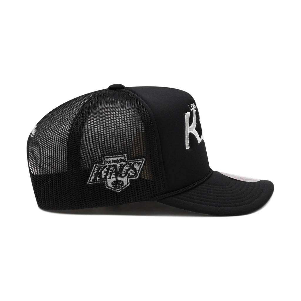 Los Angeles Kings Black Mitchell & Ness NHL Script Trucker Snapback