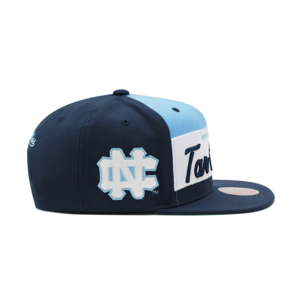 UNC Tar Heels NCAA Navy Mitchell & Ness Retro Sport Snapback Hat