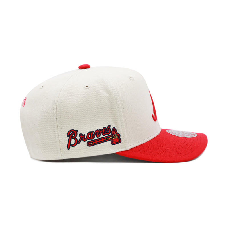 Atlanta Braves Off White Mitchell & Ness Precurved Snapback Hat