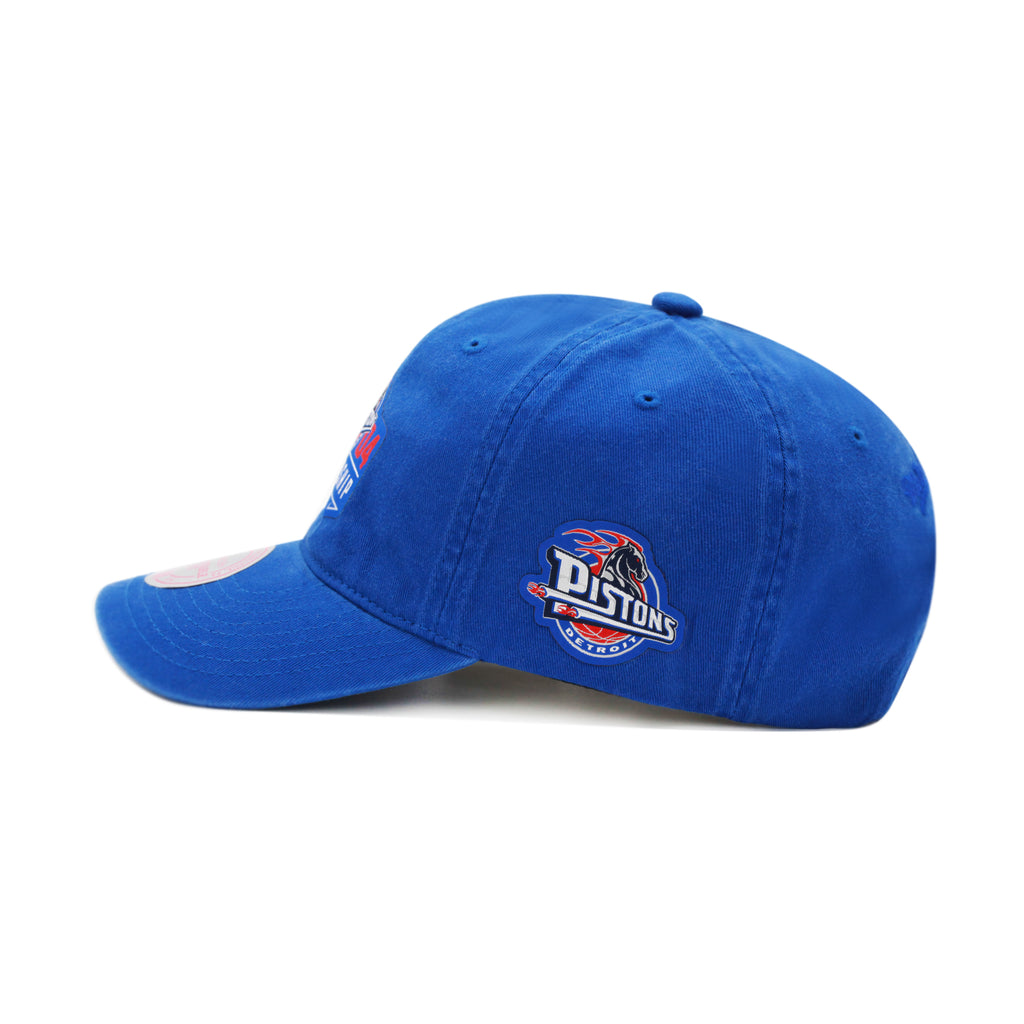 Detroit Pistons Mitchell & Ness Curved Brim 2004 Championship Strapback Dad Hat Royal