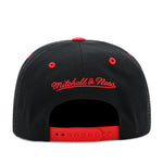 Chicago Bulls Black Mitchell & Ness NBA Overbite Pro Snapback