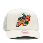 Seattle Supersonics Hardwood Classics Off White Mitchell & Ness Evergreen Trucker Snapback