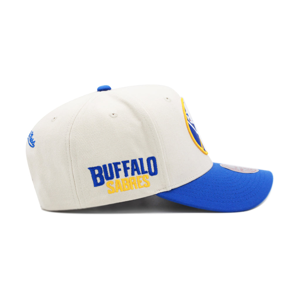 Buffalo Sabres Off White Mitchell & Ness Precurved Snapback Hat