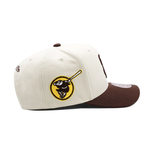 San Diego Padres Off White Mitchell & Ness Precurved Snapback Hat