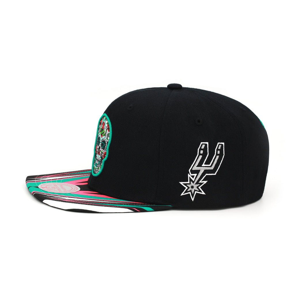 San Antonio Spurs Sugar Skull Mitchell & Ness Snapback Hat Black