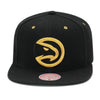 Atlanta Hawks Mitchell & Ness Snapback Hat Black/Gold