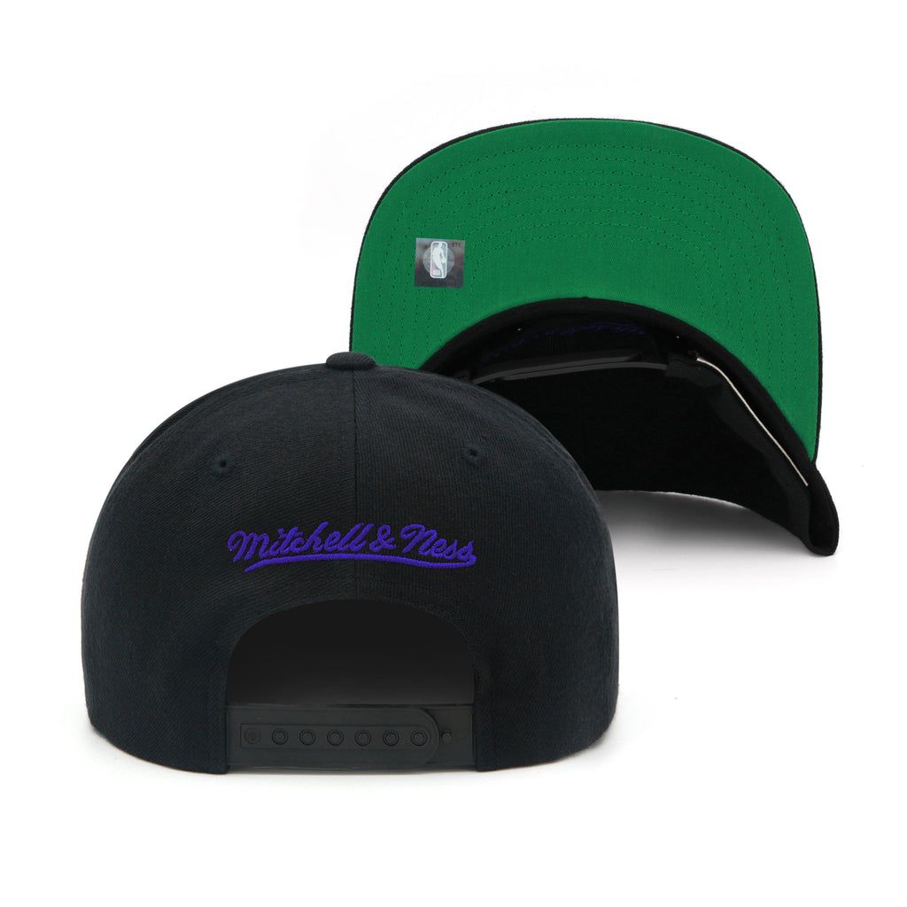Los Angeles Lakers Mitchell & Ness Snapback Hat Black/Green Bottom