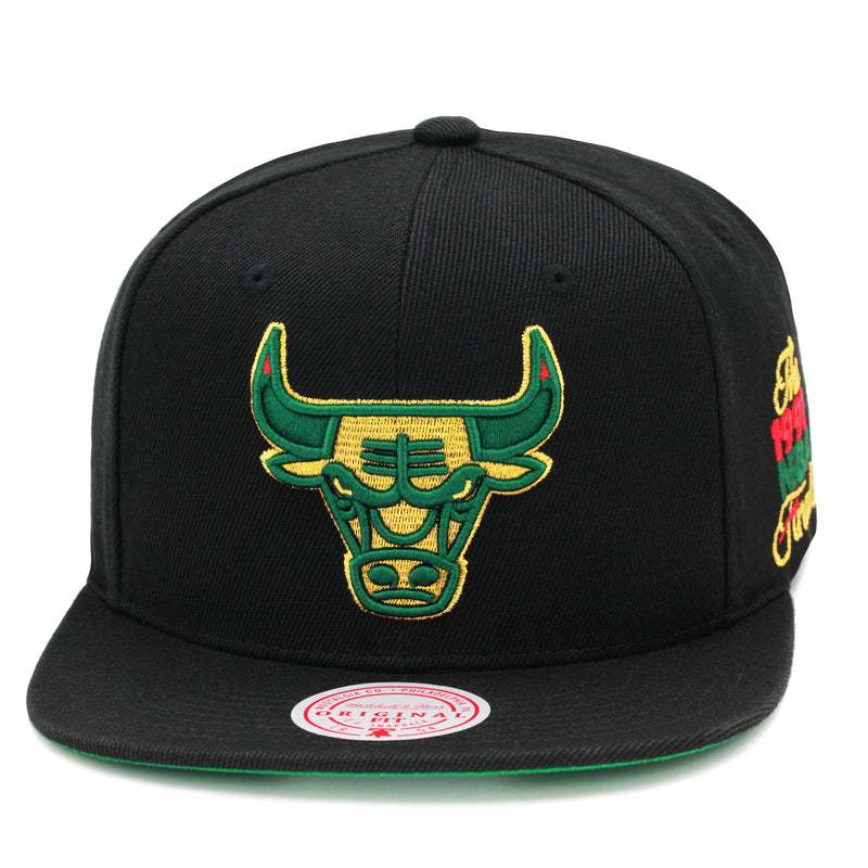 Chicago Bulls Mitchell & Ness BHM Snapback Hat Black