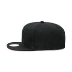 New York Knicks Mitchell & Ness Snapback Hat Black/Pink Bottom