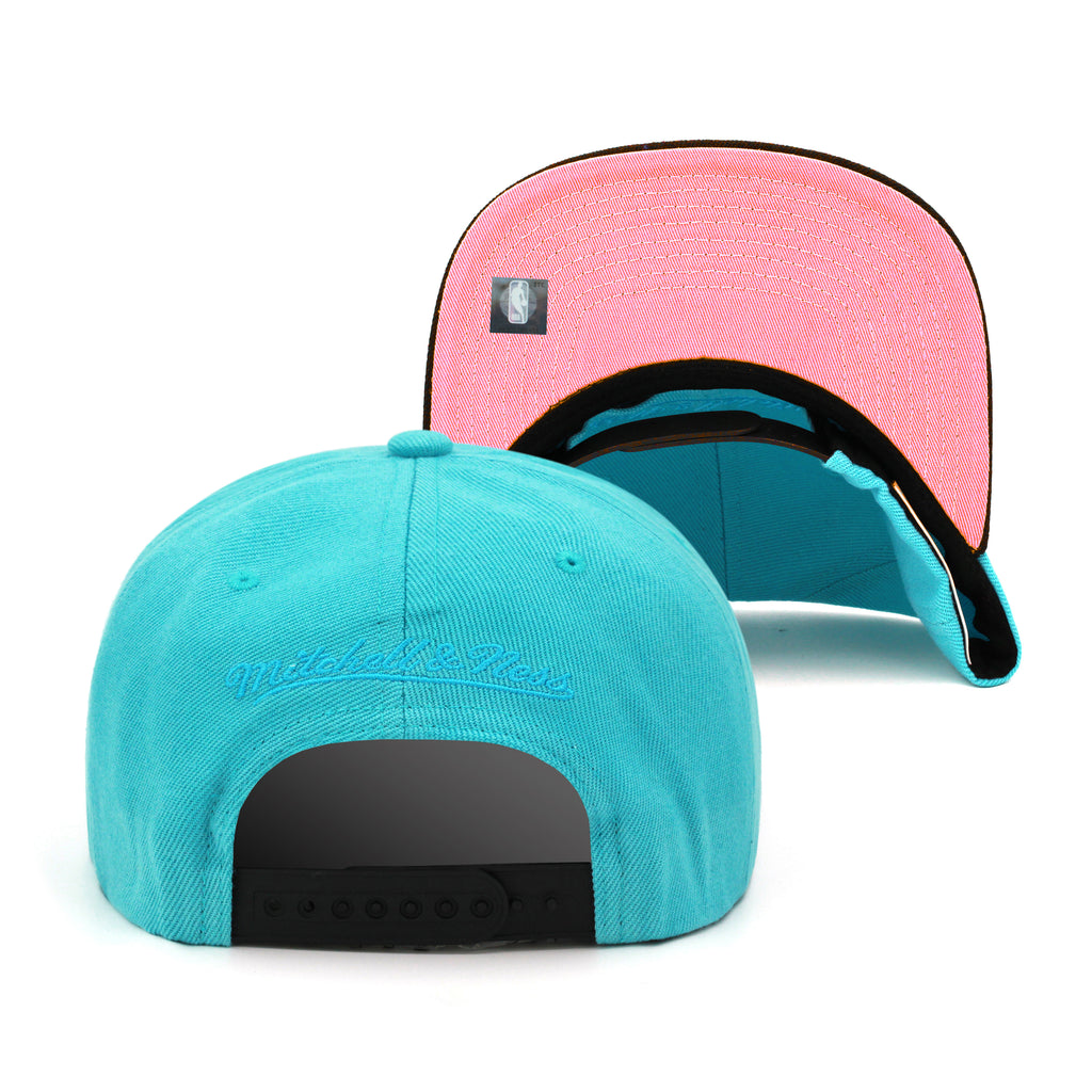 Memphis Grizzlies Mitchell & Ness Snapback Hat Pastel Blue/Pink Bottom