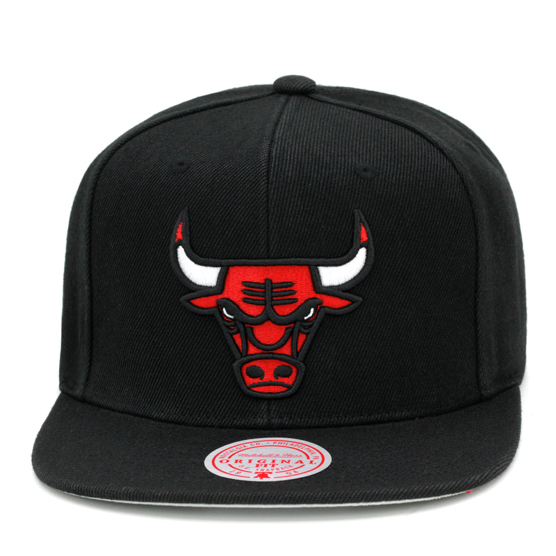 Chicago Bulls Mitchell & Ness Core Basic Snapback Hat Black
