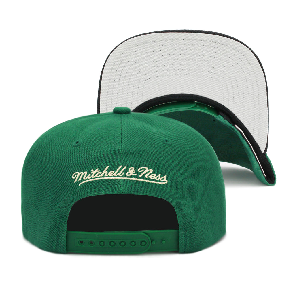 Milwaukee Bucks Mitchell & Ness Core basics Snapback Hat Green/Black