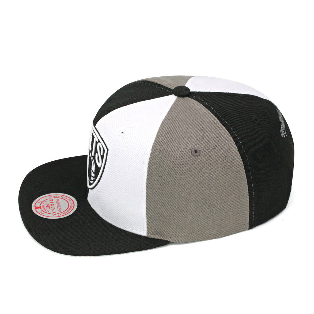 Brooklyn Nets Mitchell & Ness Pinwheel Snapback Hat Black/White/Grey