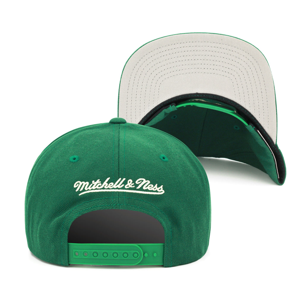 Milwaukee Bucks Mitchell & Ness Snapback Hat - Green