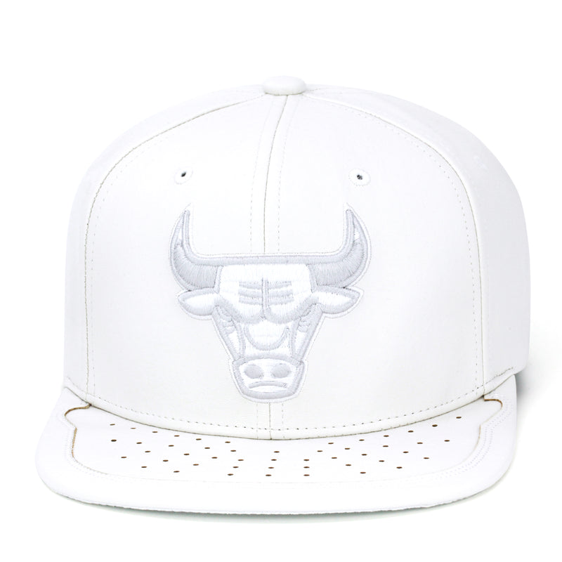 Chicago Bulls Mitchell & Ness Snapback Hat For Jordan 1 Mid Triple White 2.0