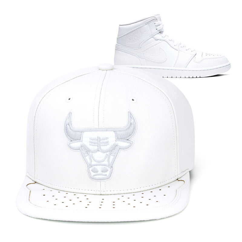 Chicago Bulls Mitchell & Ness Snapback Hat For Jordan 1 Mid Triple White 2.0