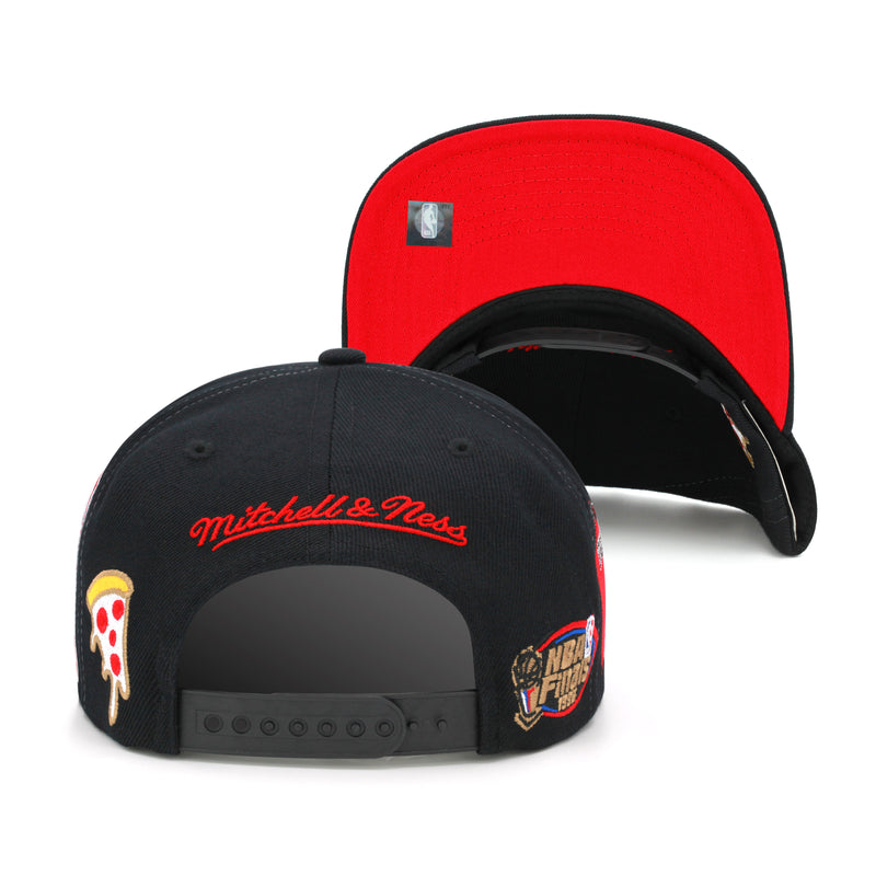 Chicago Bulls Black Mitchell & Ness My Towns Snapback Hat
