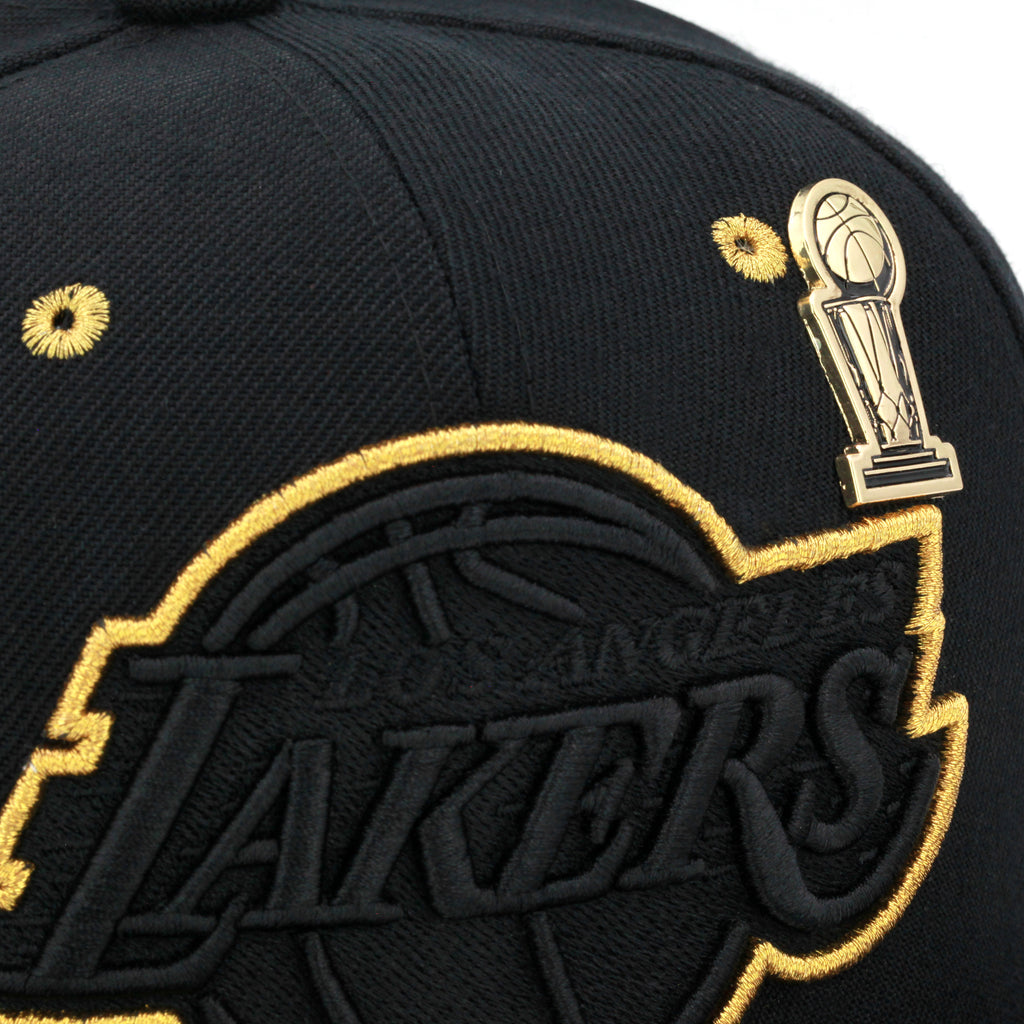 Los Angeles Lakers Mitchell & Ness Snapback Hat Black/Gold Metal Pin