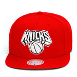 New York Knicks Mitchell & Ness Snapback Hat for Jordan 4 Retro Toro Bravo