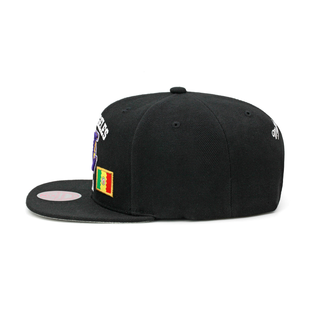 Los Angeles Lakers Mitchell & Ness Snapback Hat "City Flag" Black
